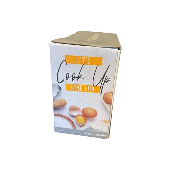 Toastmaster 5 Speed Hand Mixer - Adjustable Speed Thumb-Tip Controls Easy Grip H - Picture 2 of 6